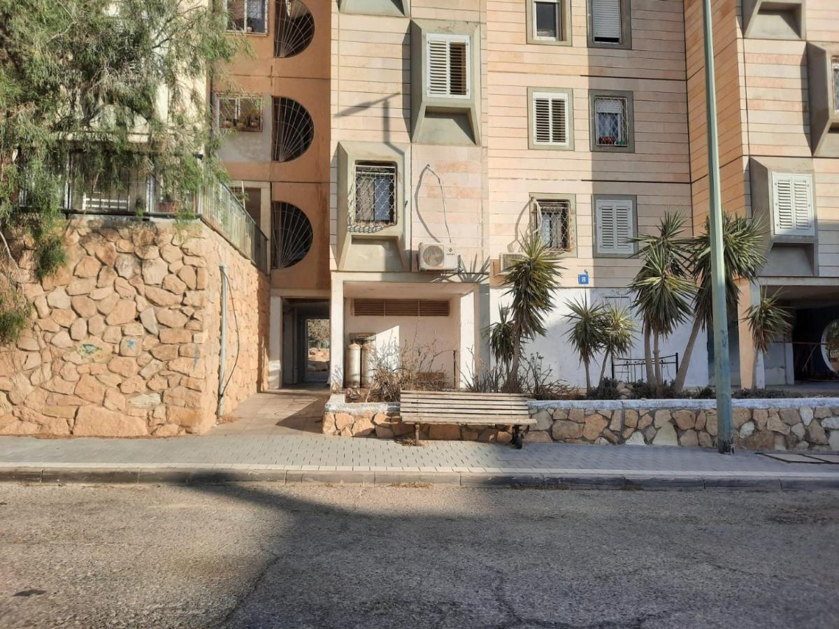 סלעית 8 Apartamento Mitzpe Ramon Exterior foto